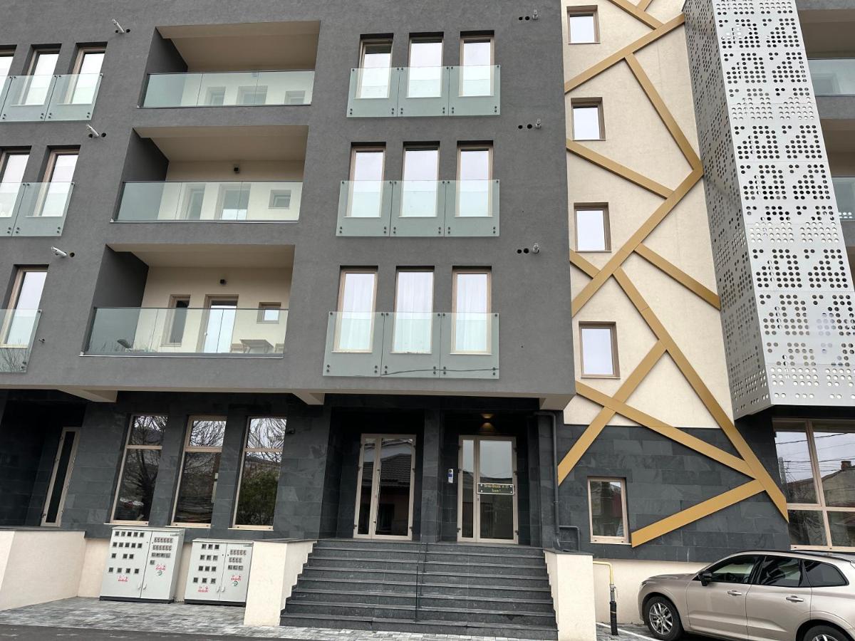 Apartament Mihai Cassas Residence ไกรโอวา ภายนอก รูปภาพ