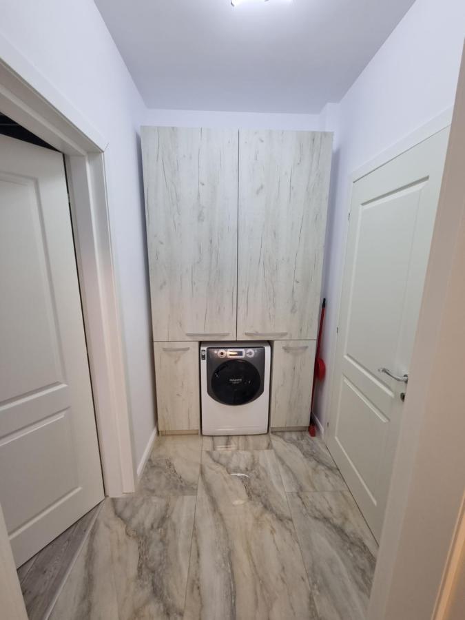 Apartament Mihai Cassas Residence ไกรโอวา ภายนอก รูปภาพ